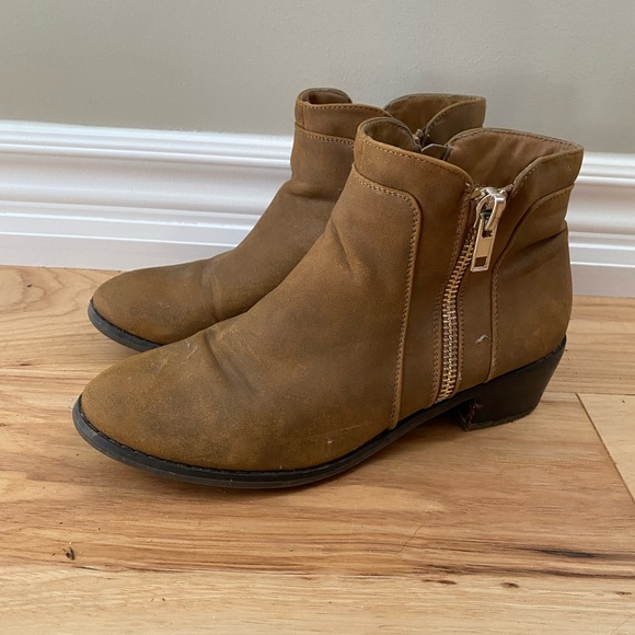Brown Ankle Boot Size 8 - Picture 2 of 3